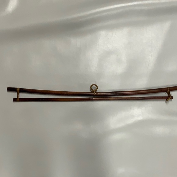 Tapestry hangers - Picture 2 of 5